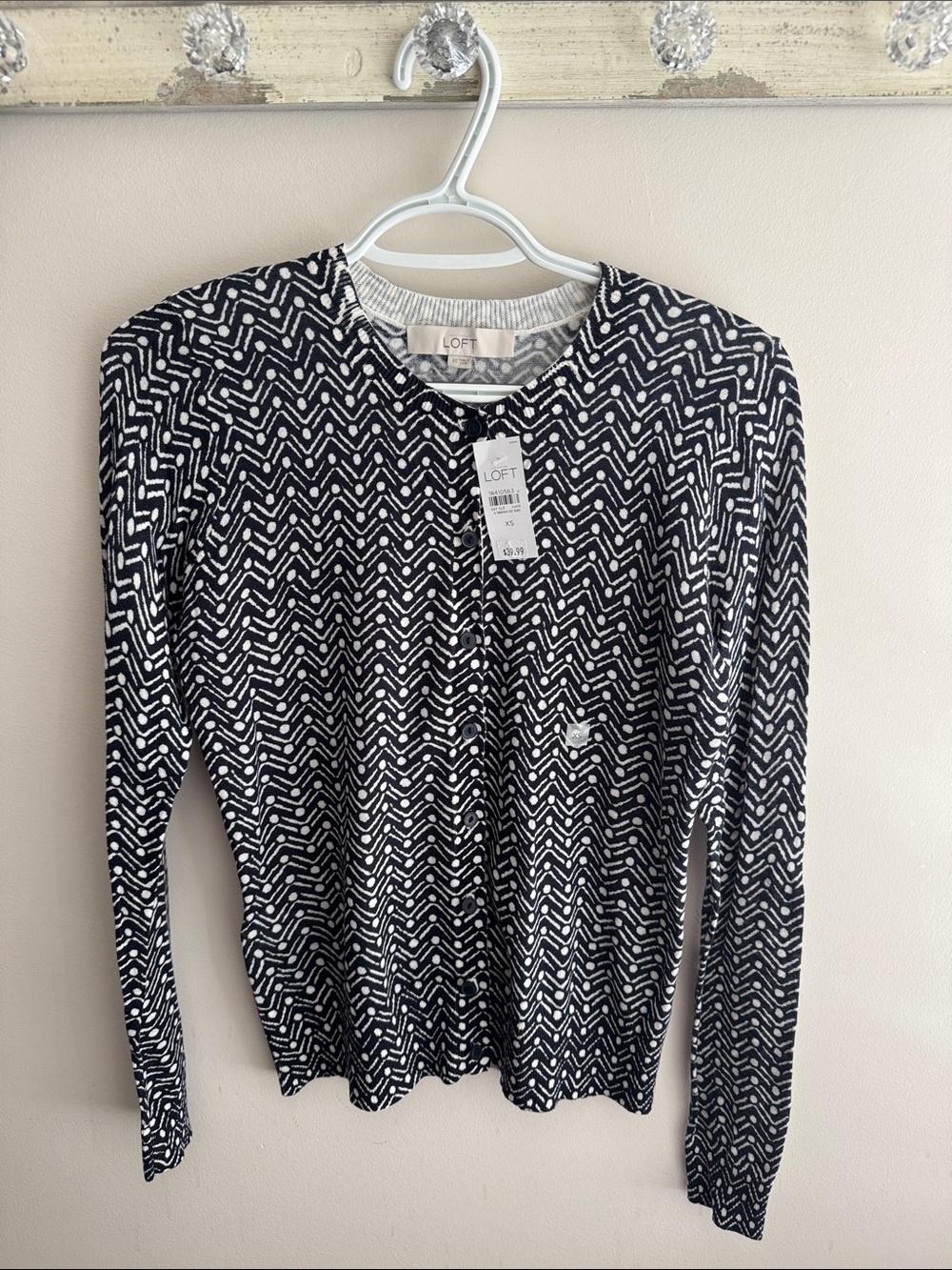 LOFT Black & White Geometric Long Sleeve Top